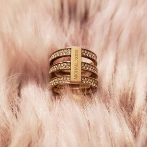 Michael Kors Triple Band Gold Ring sz 7